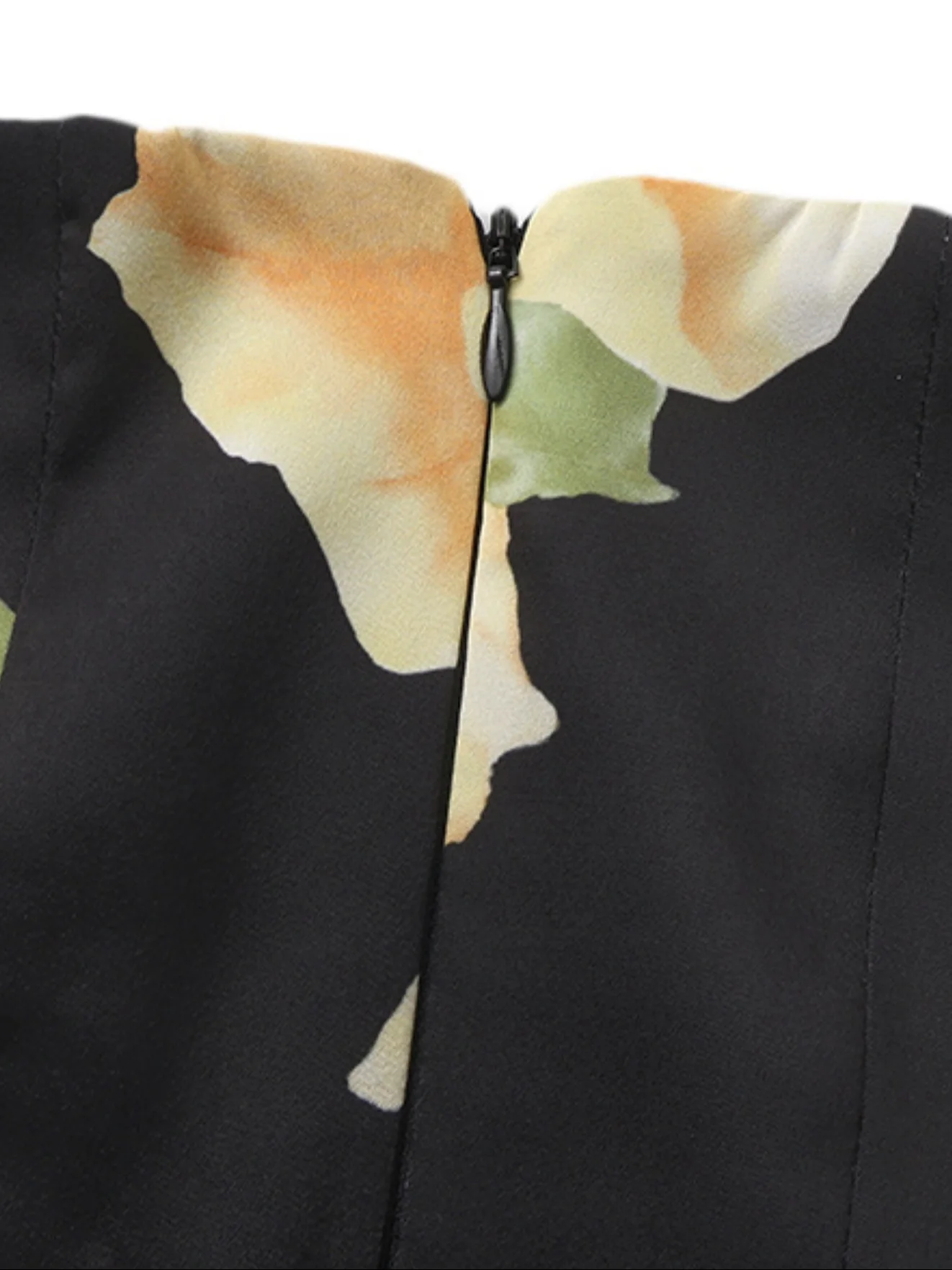 Alira Puff Sleeve Floral Dress - Image 11