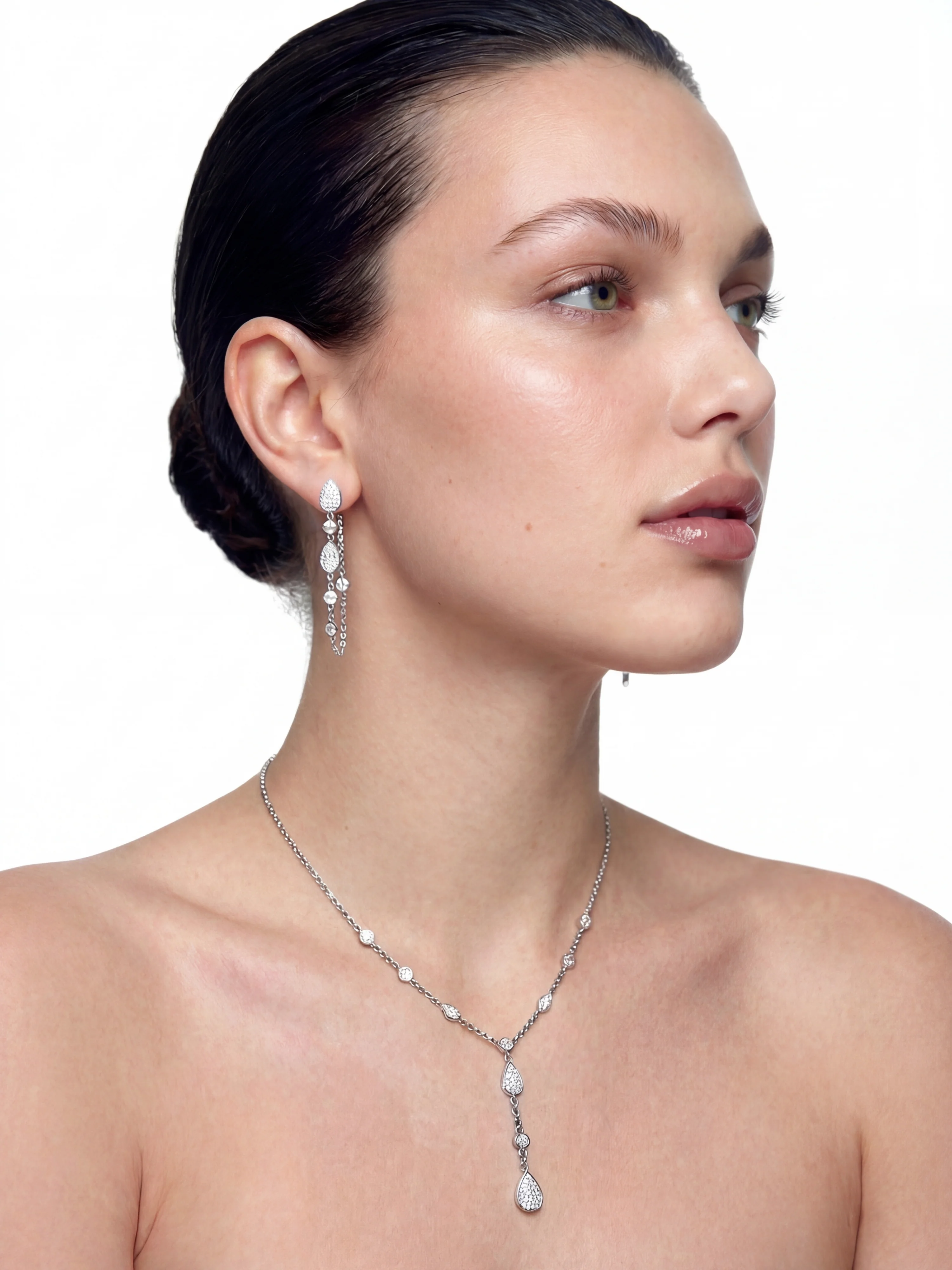 Amélie Crystal Drop Chain Earrings - Image 3