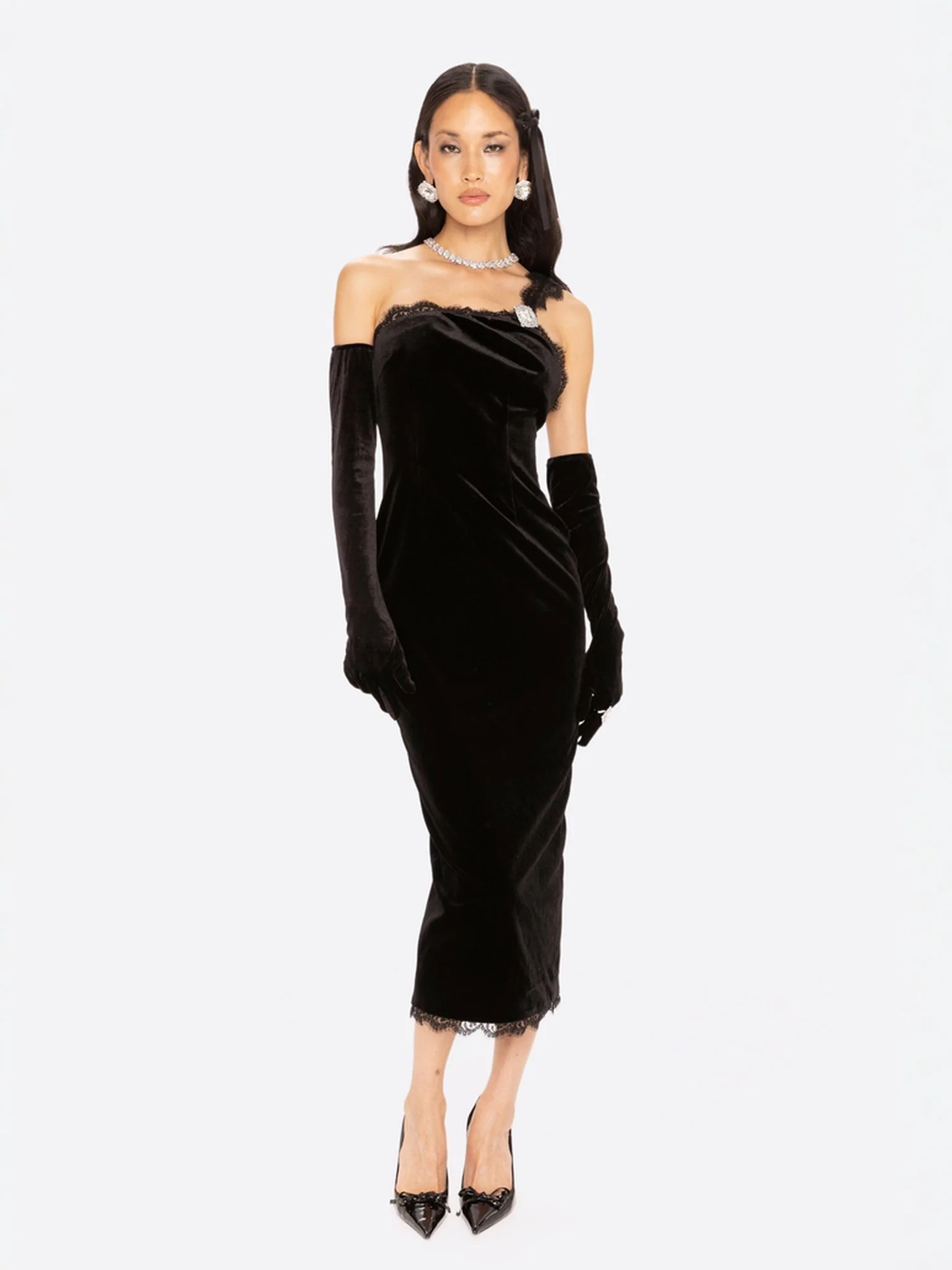 Angelica Velvet Maxi Dress (Black)