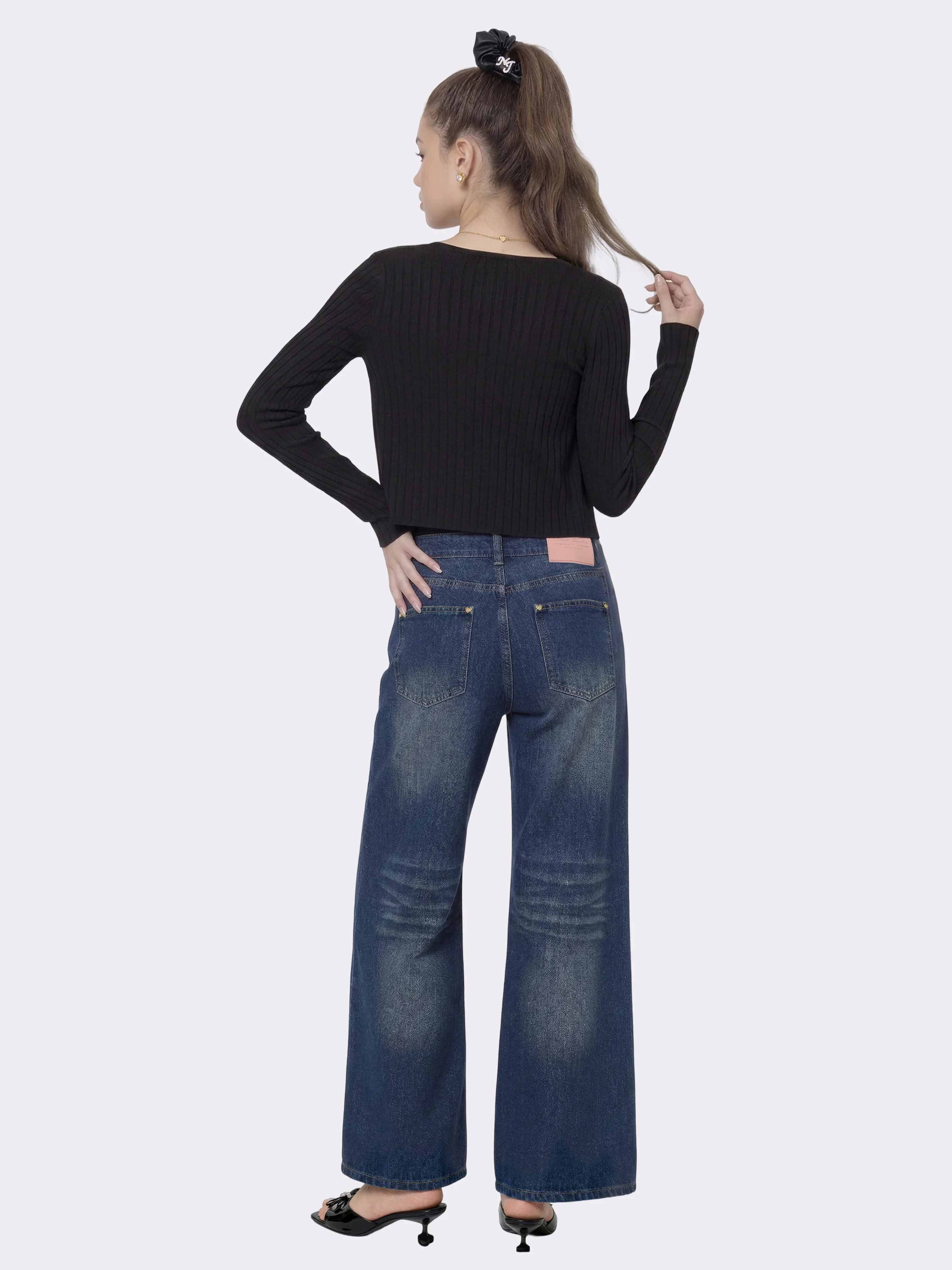 Ava High-Waist Blue Straight Leg Jeans - Image 4
