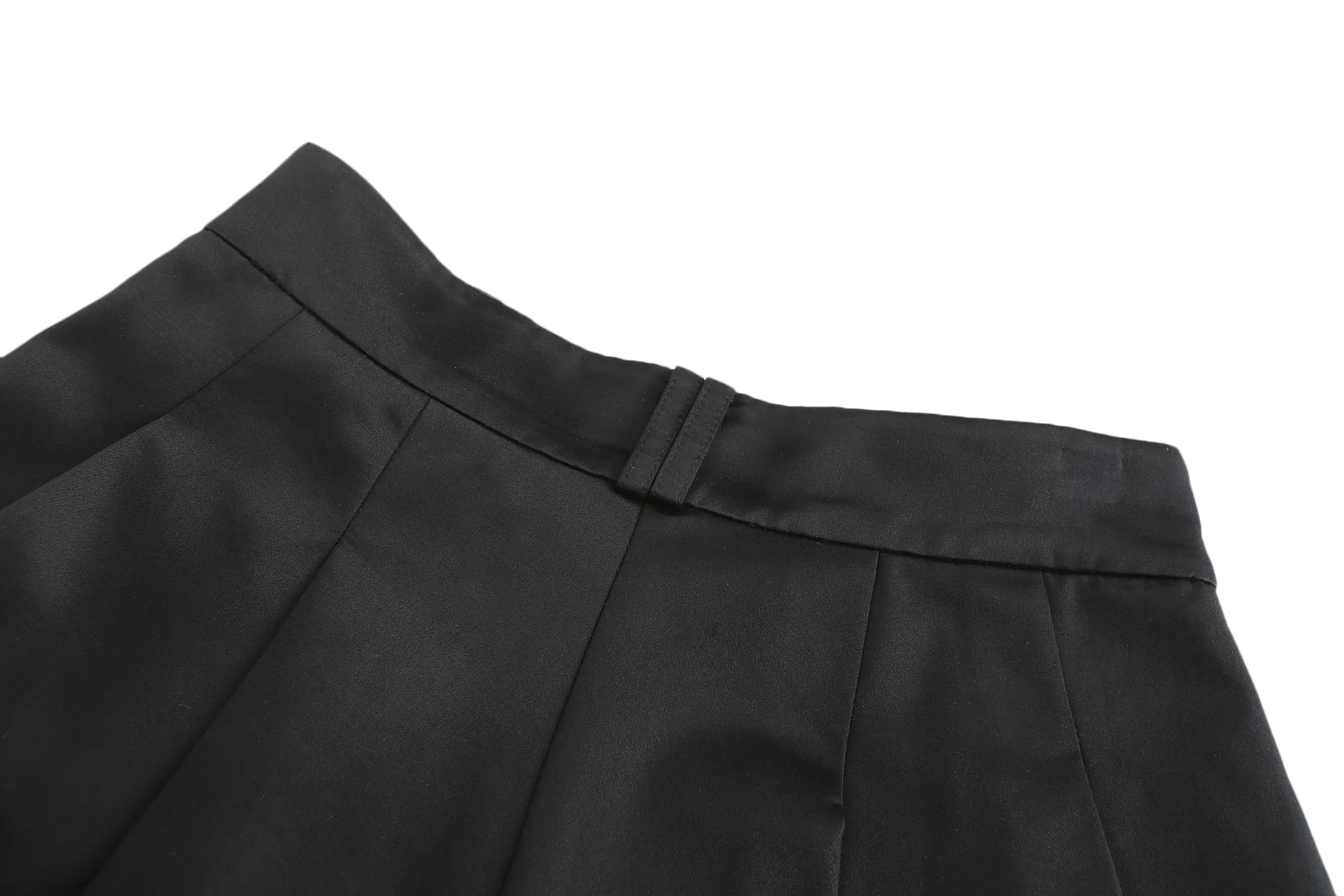 Black Milan Shorts - Image 9