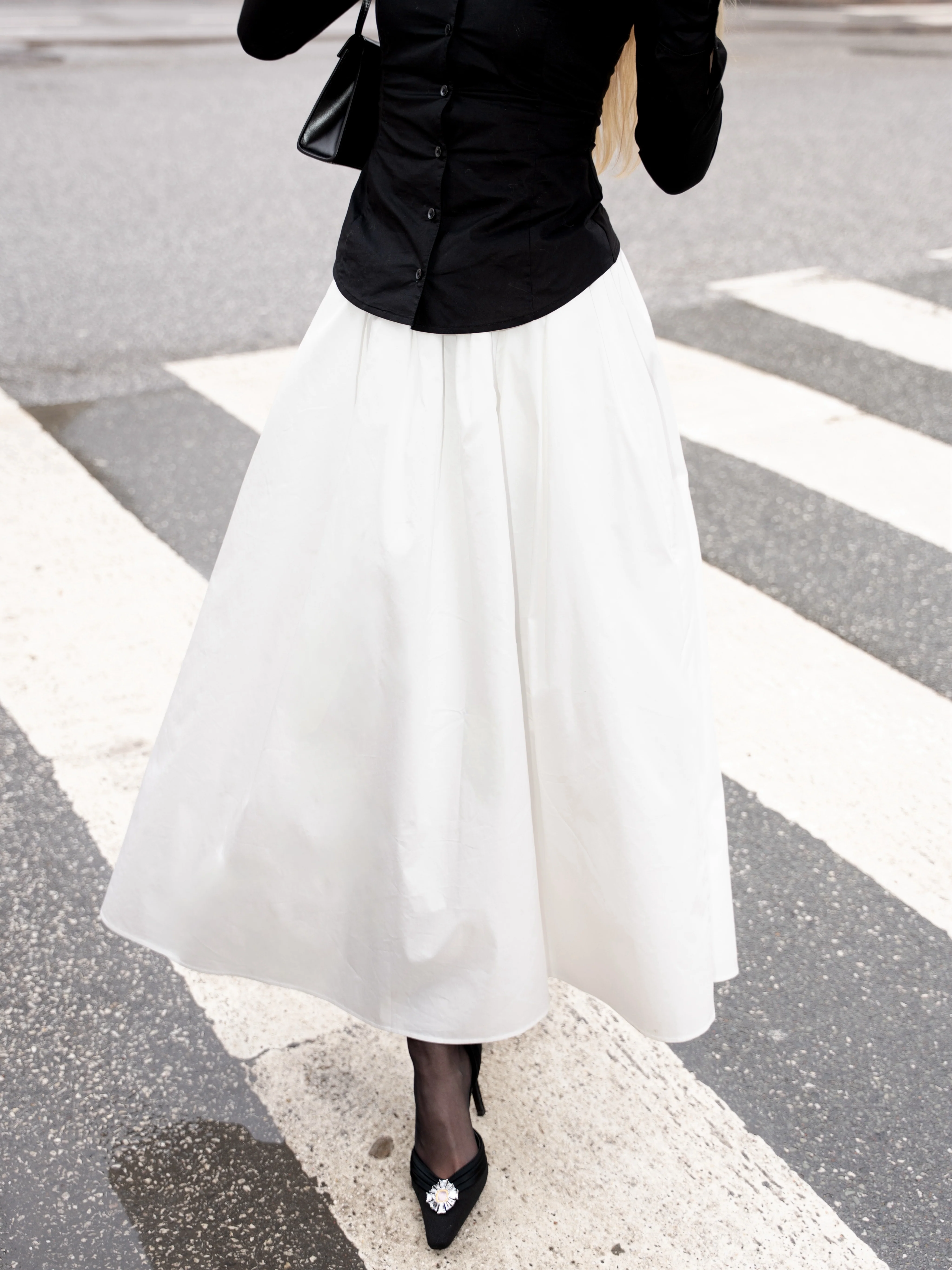 Claudine High-Waist A-Line White Midi Skirt - Image 2