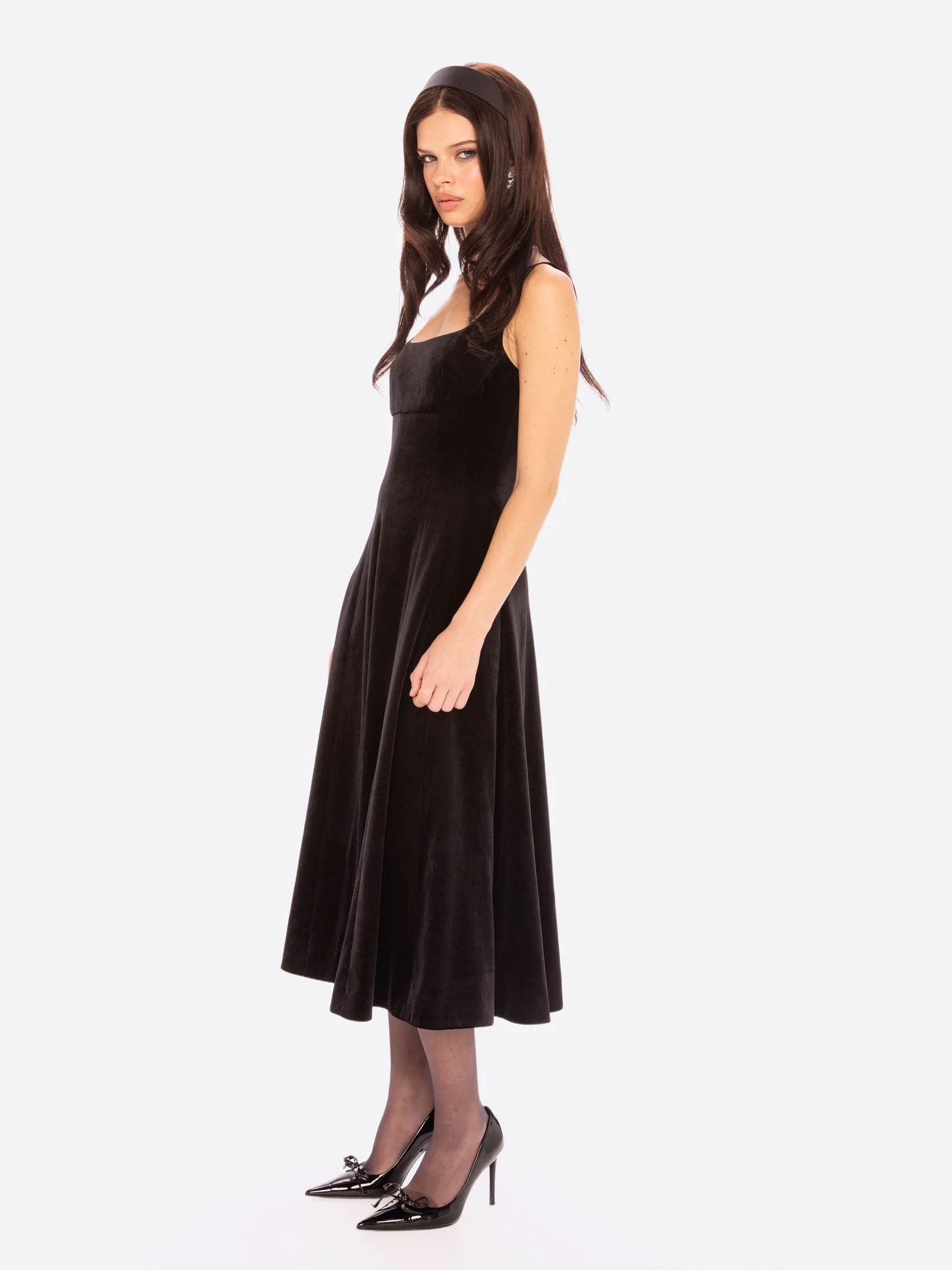 Eleanora Velvet Maxi Dress (Black) - Image 3