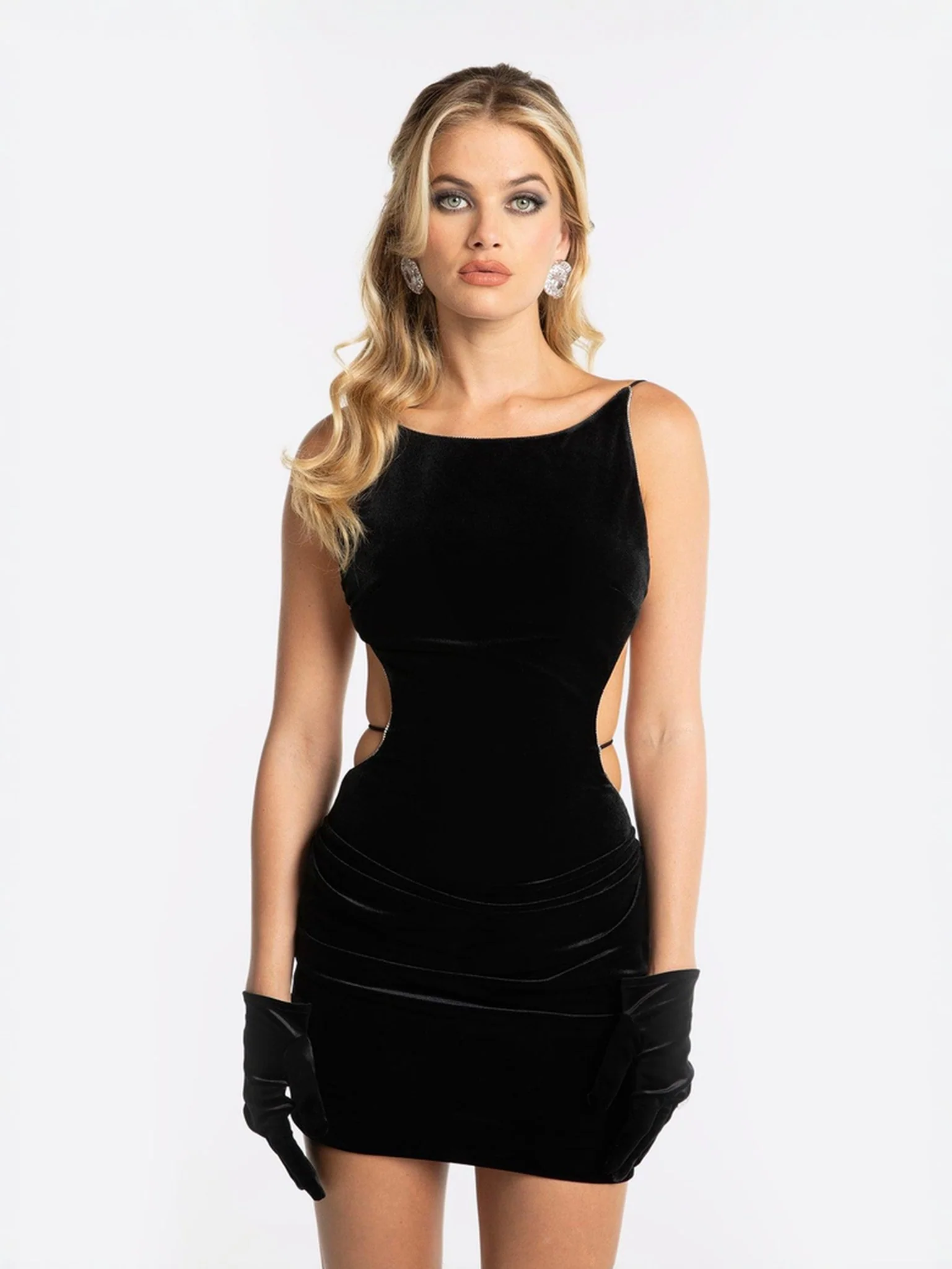 Lucia Velvet Dress (Black) - Image 2