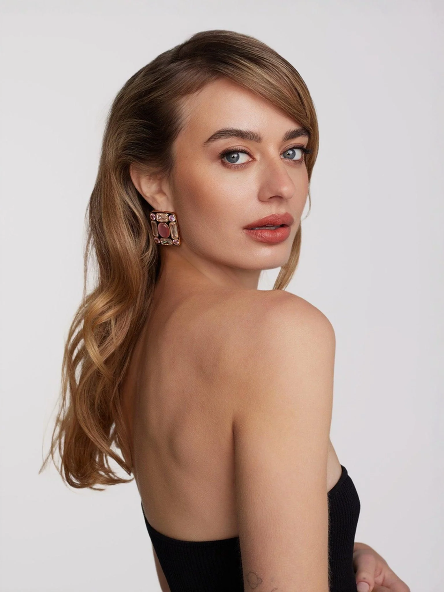 Mirabel Earrings (Final Sale) - Image 4