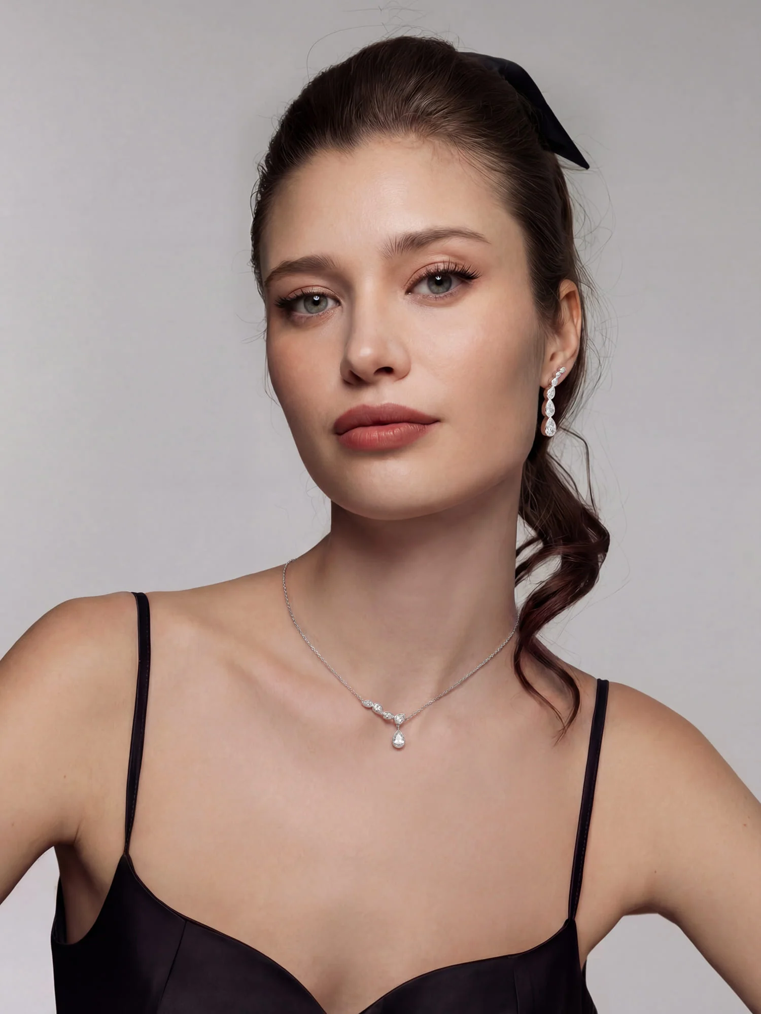 Mirabelle Teardrop Earrings - Image 4