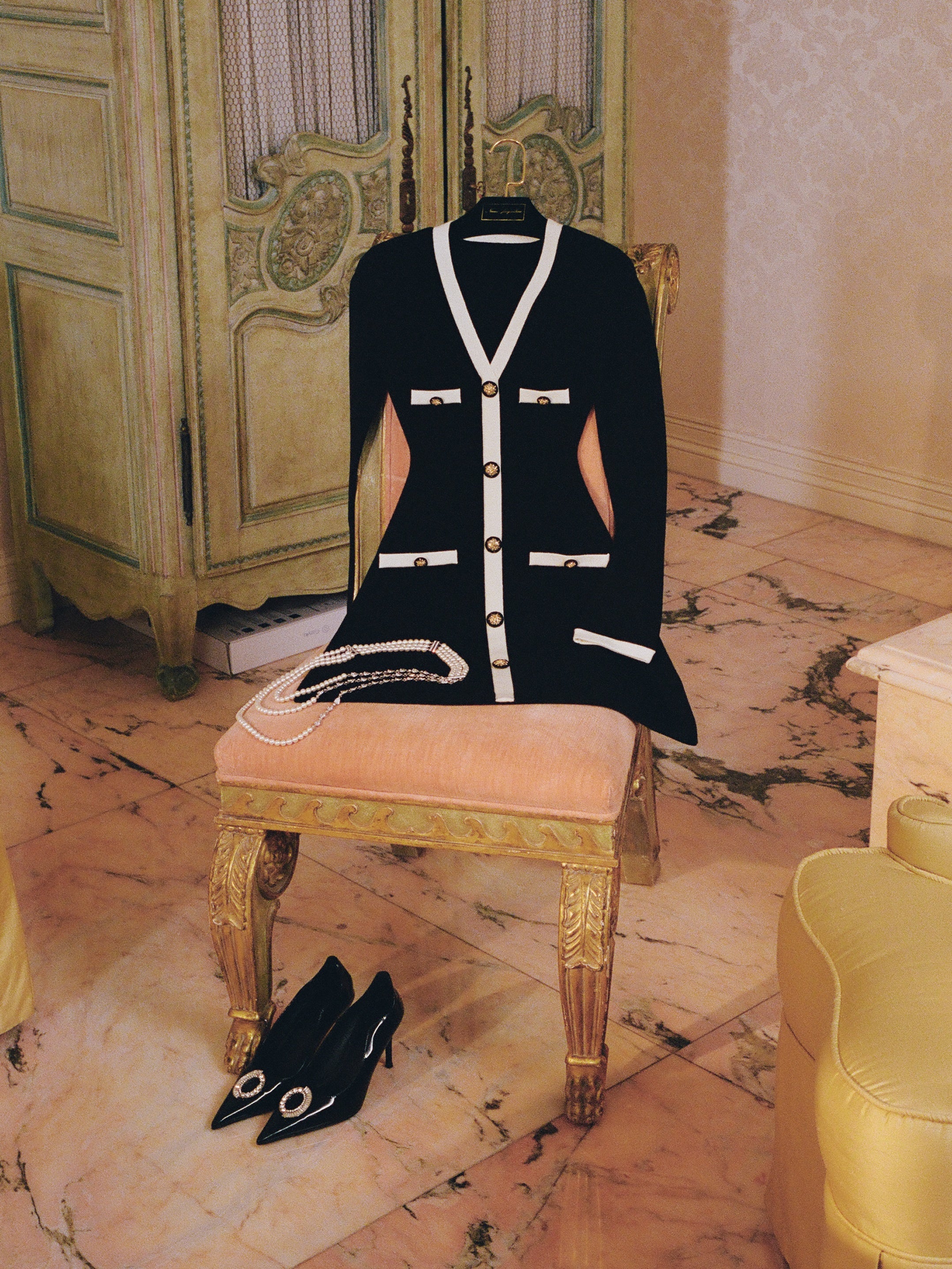 Yvette Contrast Knit Black Dress - Image 2